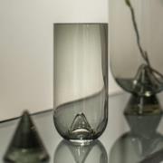 AYTM Glacies-vase, røgfarvet grå, højde 29 cm, glas, mundblæst