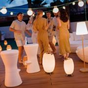 Newgarden LED-batteridrevet gulvlampe Apolo, hvid, PE, IP44