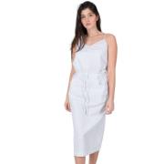 C53038 vævet slipdress med bælte