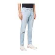 Slim-fit jeans