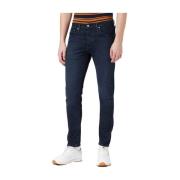 Slim-fit jeans