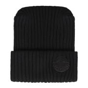 Ribstrikket uld beanie med logo patch