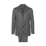 Pinstripe Blazer med Broche Detalje