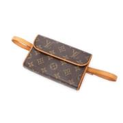 Pre-owned Canvas louis-vuitton-tasker