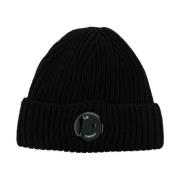 Sort Uld Ribstrikket Beanie med Enkelt Linse Detalje