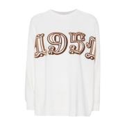 Hvid Uld-Kashmir Sweater med 1951 Motiv