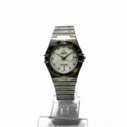 Pre-owned Metal watches