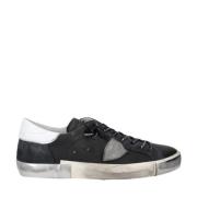 Sorte lave sneakers med metal detaljer