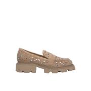 Moccasin studs track sole