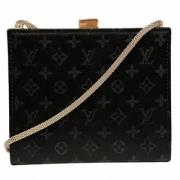 Pre-owned Satin louis-vuitton-tasker