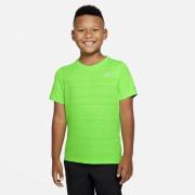 Nike Dri Fit Miler Traenings T Shirt 137-147 / M - T-shirts hos Magasi...