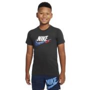 Nike Sportswear Standard Issue T Shirt 137-147 / M - T-shirts hos Maga...