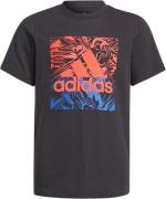 adidas Graphic Tshirt 128 - T-shirts Bomuld hos Magasin