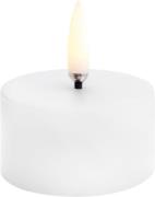 Uyuni LED Pillar Candle, Nordic White, Smooth, 5x2,8 cm White - Led St...