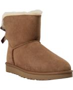 UGG Mini Bailey Bow II Kvinde Chestnut Vinterstøvler Str 42 - hos Maga...