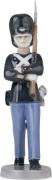 Royal Copenhagen Royal Copenhagen Garder Figur 28 cm. Multifarvet Str ...