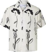 Selected Homme Slhrelaxrajesh Shirt SS AOP Mand Hvid Kortærmede Skjort...