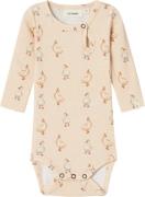 Lil' Atelier Nbfgavo ELI LS Slim Body LIL Str 56 - Sand Dollar Langærm...